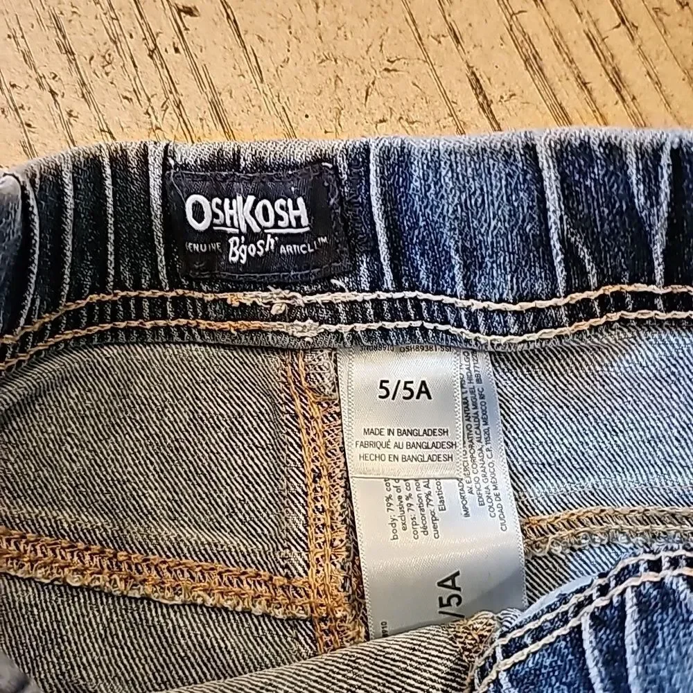 Boys denim shorts size 5 OshKosh B'gosh